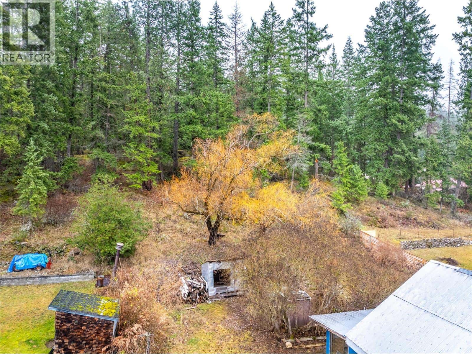 1412 Ainsworth Avenue — Riondel, British Columbia - Photo 5 of 27