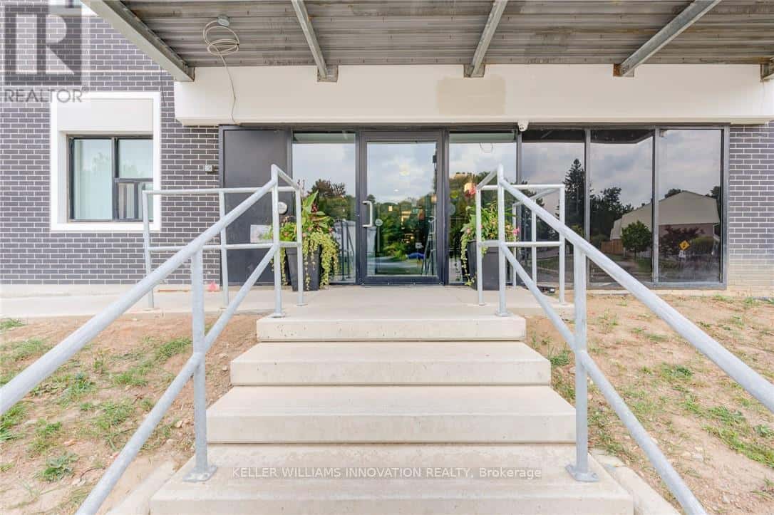 Kitchener — Kitchener - Photo 2 of 26