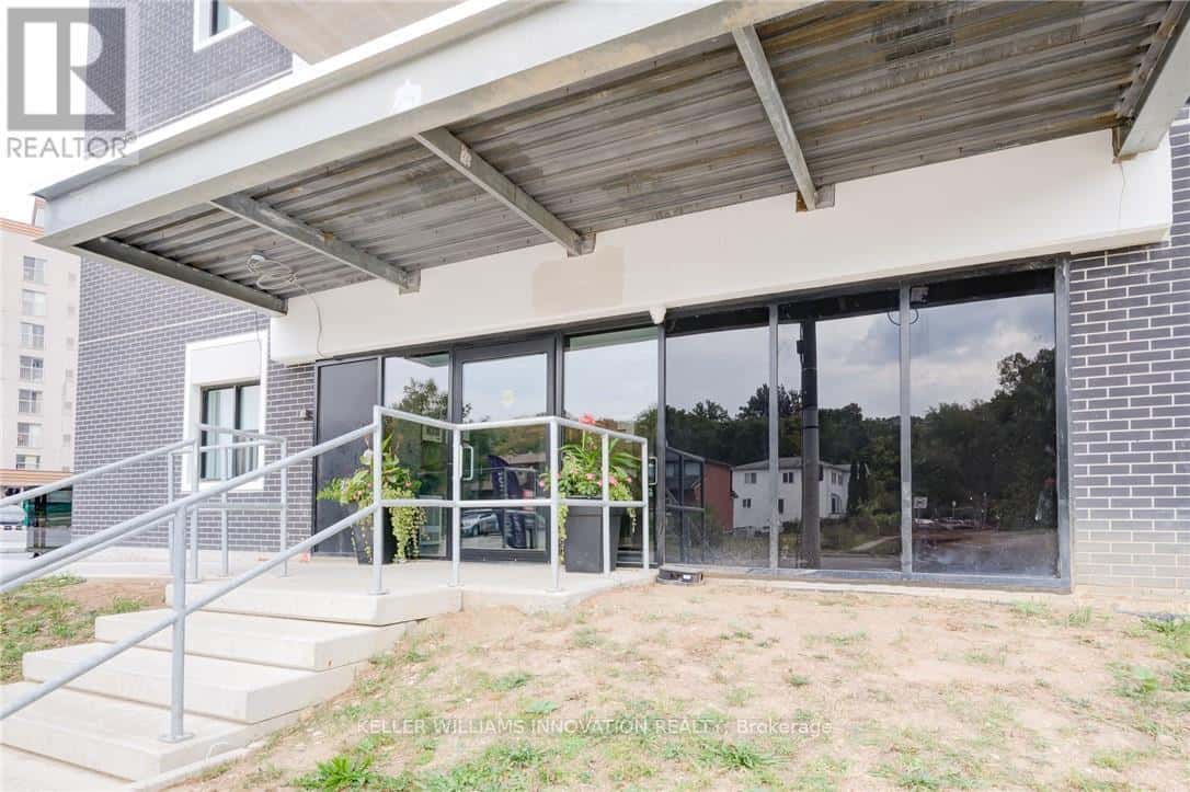 Kitchener — Kitchener - Photo 3 of 26