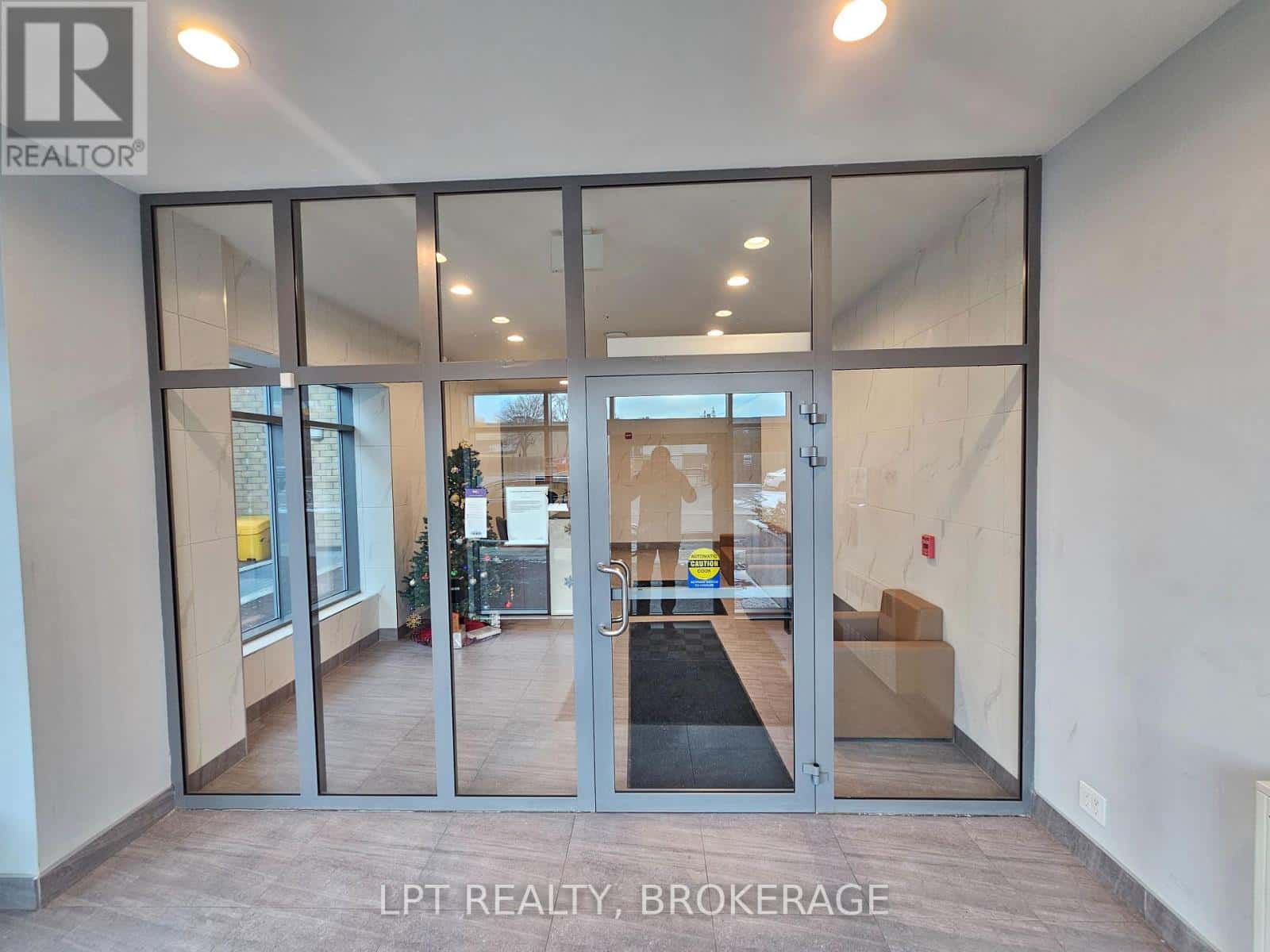 Kingston (Central City East) — Kingston (Central City East) - Photo 2 of 16