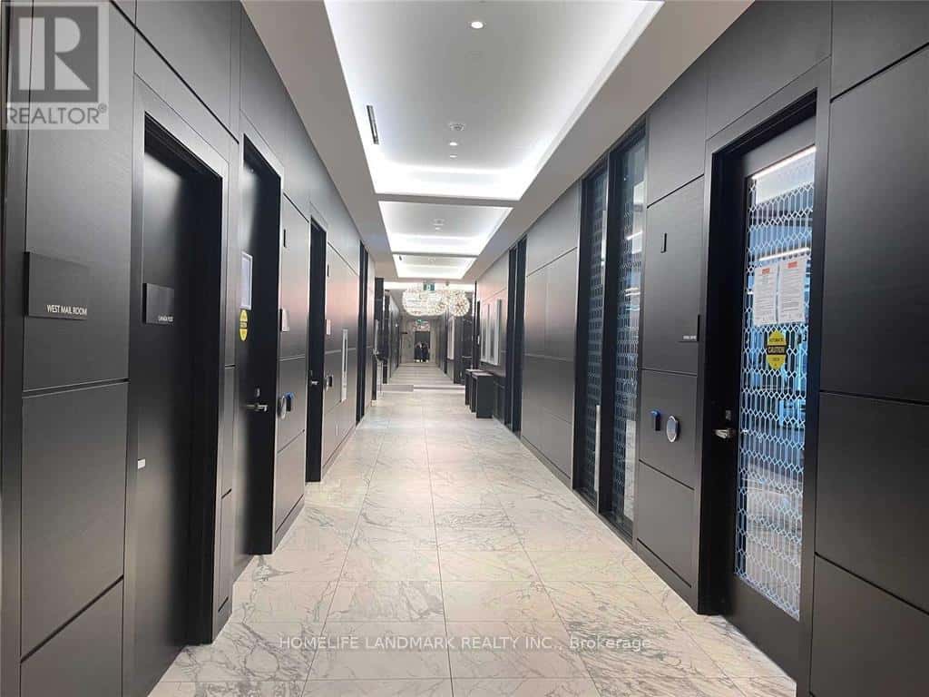 1522 - 31 TIPPETT ROAD E — Toronto (Clanton Park) - Photo 5 of 20