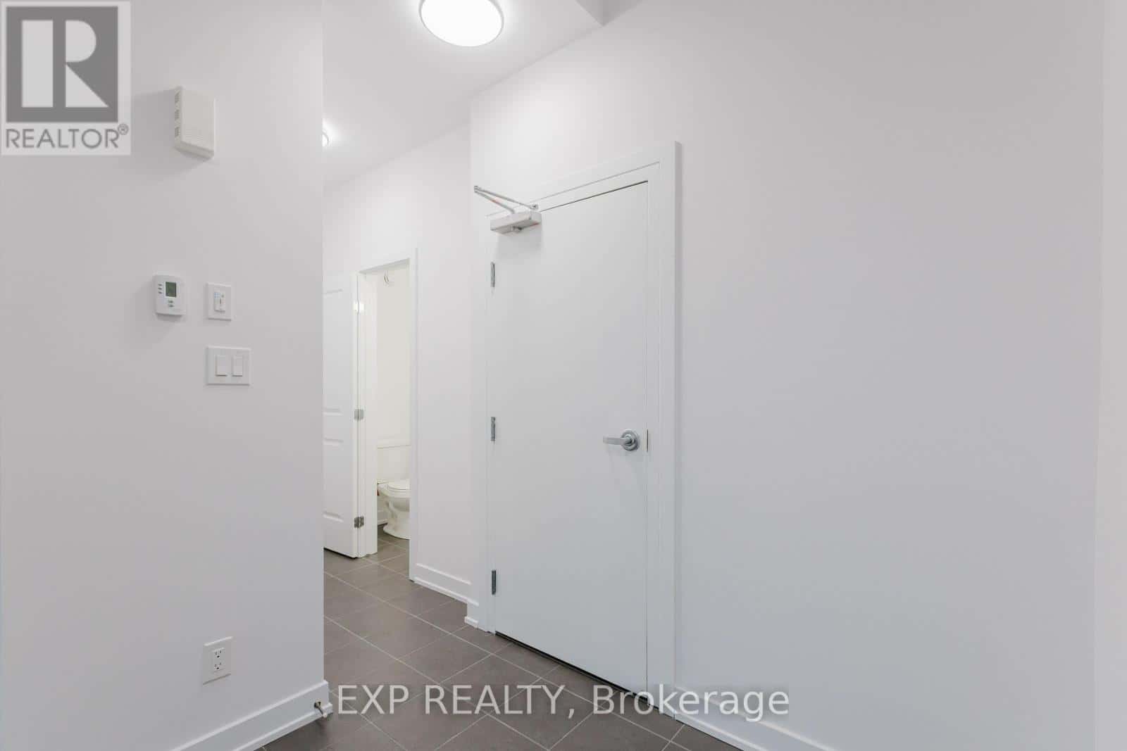 Ottawa — Ottawa - Photo 5 of 27