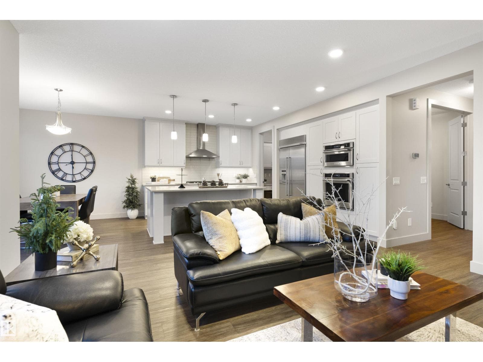 3925 CHERRY COVE CV SW — Edmonton - Main photo