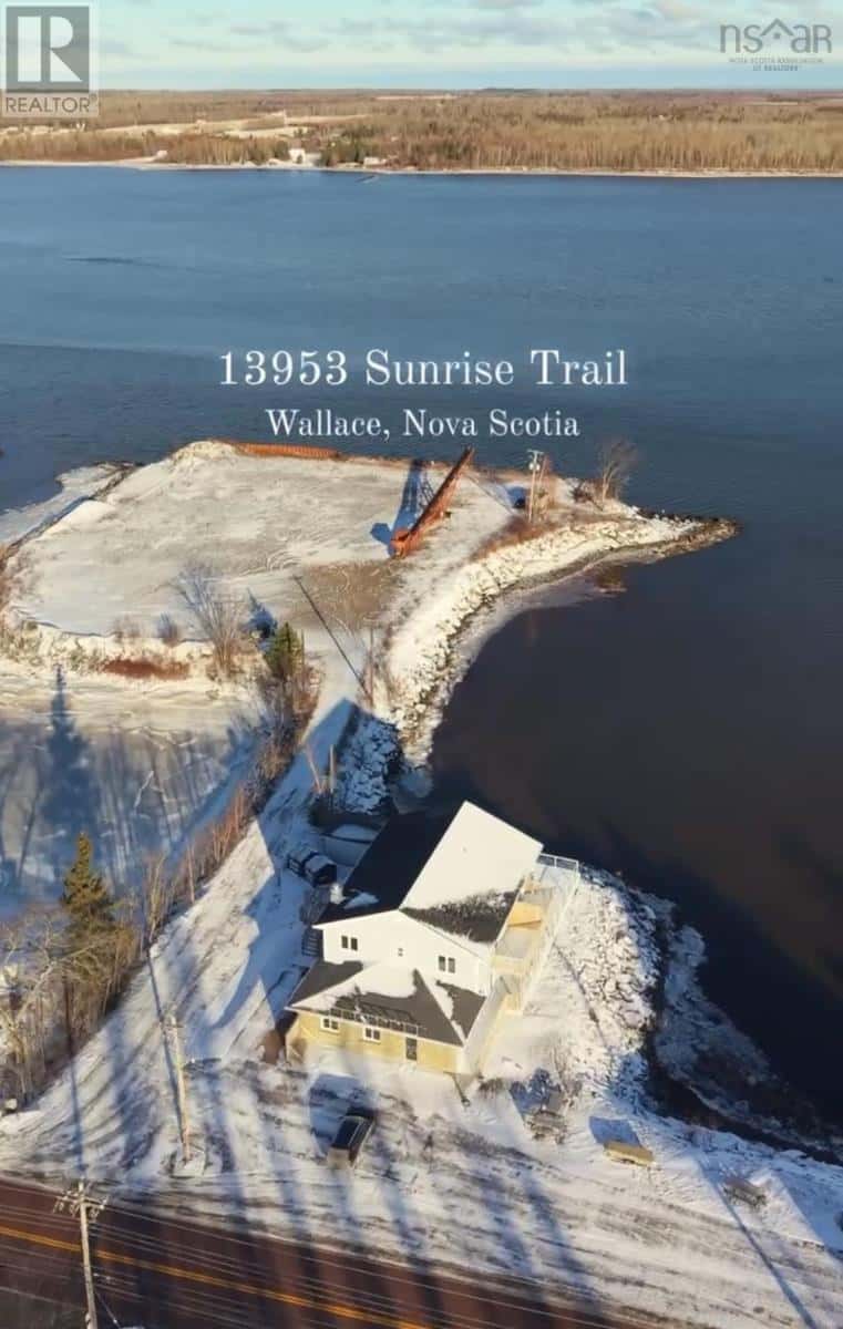 13953 Highway 6 — Wallace - Photo 3 of 50