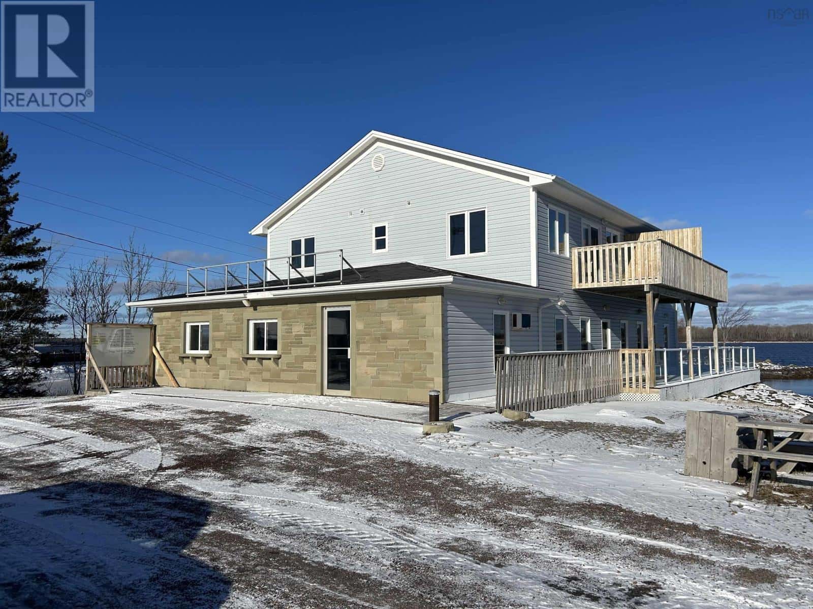 13953 Highway 6 — Wallace - Photo 5 of 50