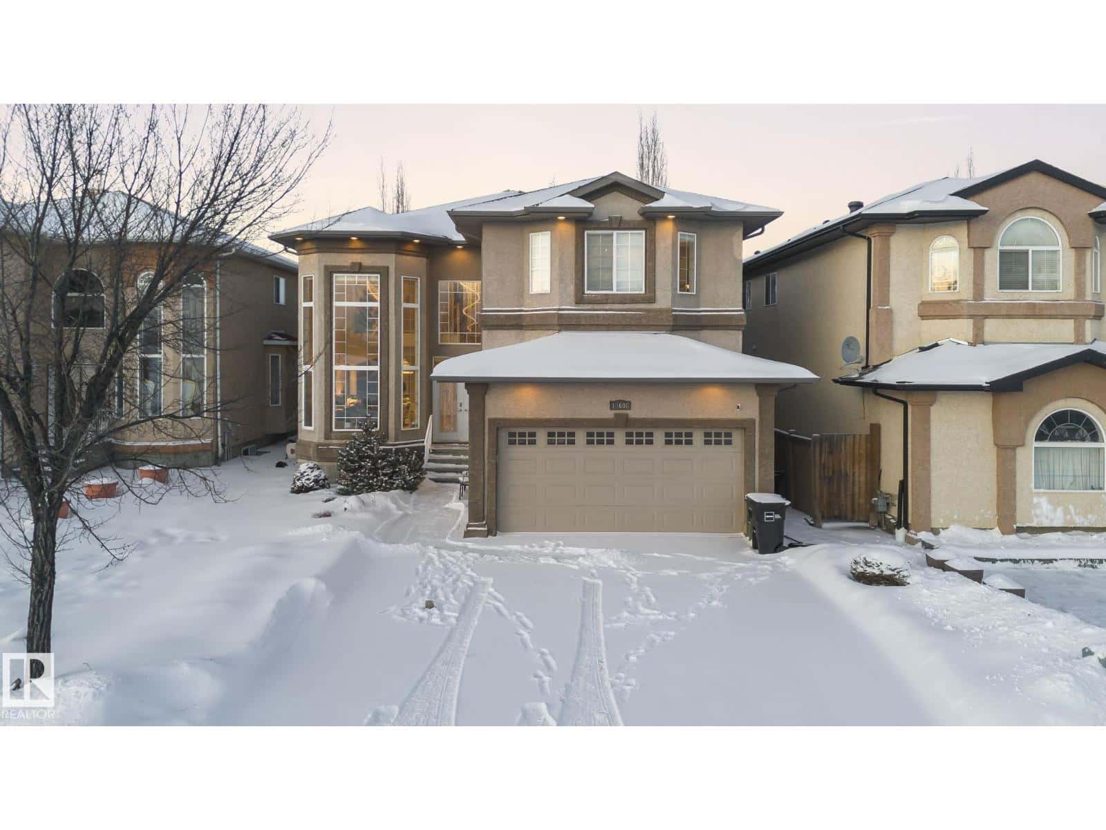 Edmonton — Edmonton - Photo 2 of 50