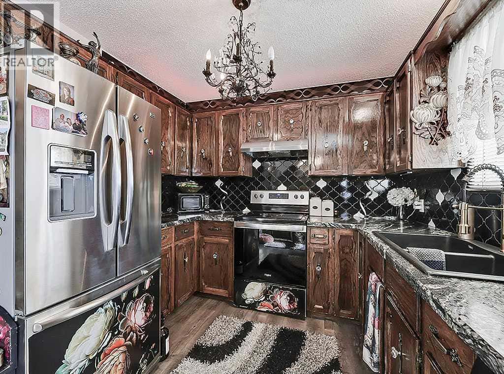 High River — High River - Photo 3 of 23