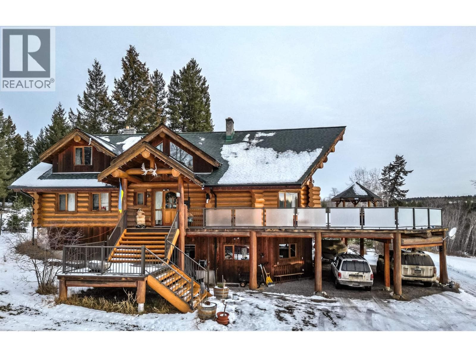 5565 BACKVALLEY ROAD — 100 Mile House, British Columbia - Main photo
