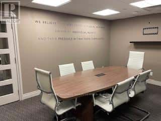 27-2A - 16945 LESLIE STREET — Newmarket (Newmarket Industrial Park) - Photo 2 of 13