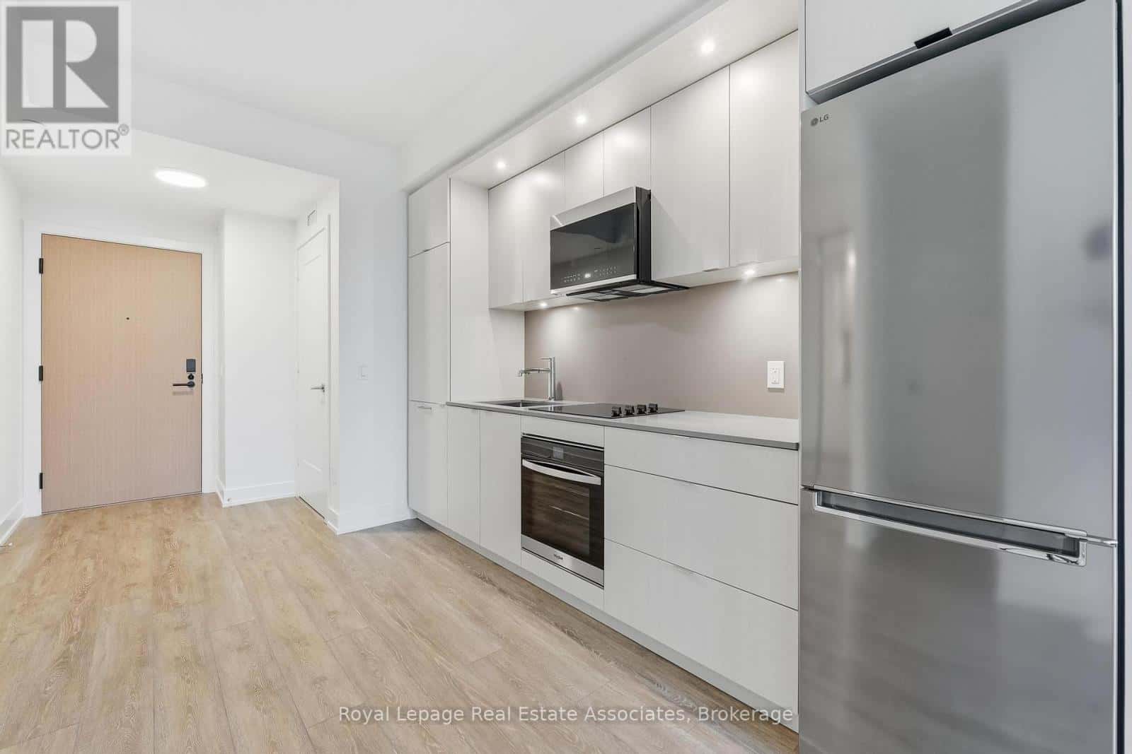 1209 - 60 CENTRAL PARK ROADWAY — Toronto (Islington-City Centre West) - Photo 4 of 21