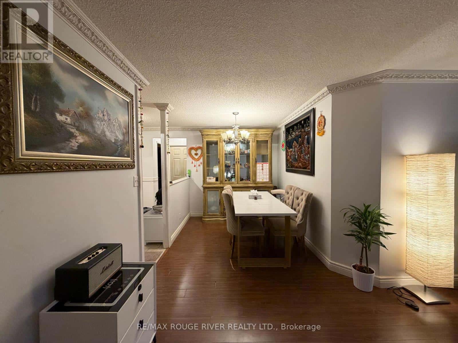 Mississauga (Cooksville) — Mississauga (Cooksville) - Photo 5 of 5