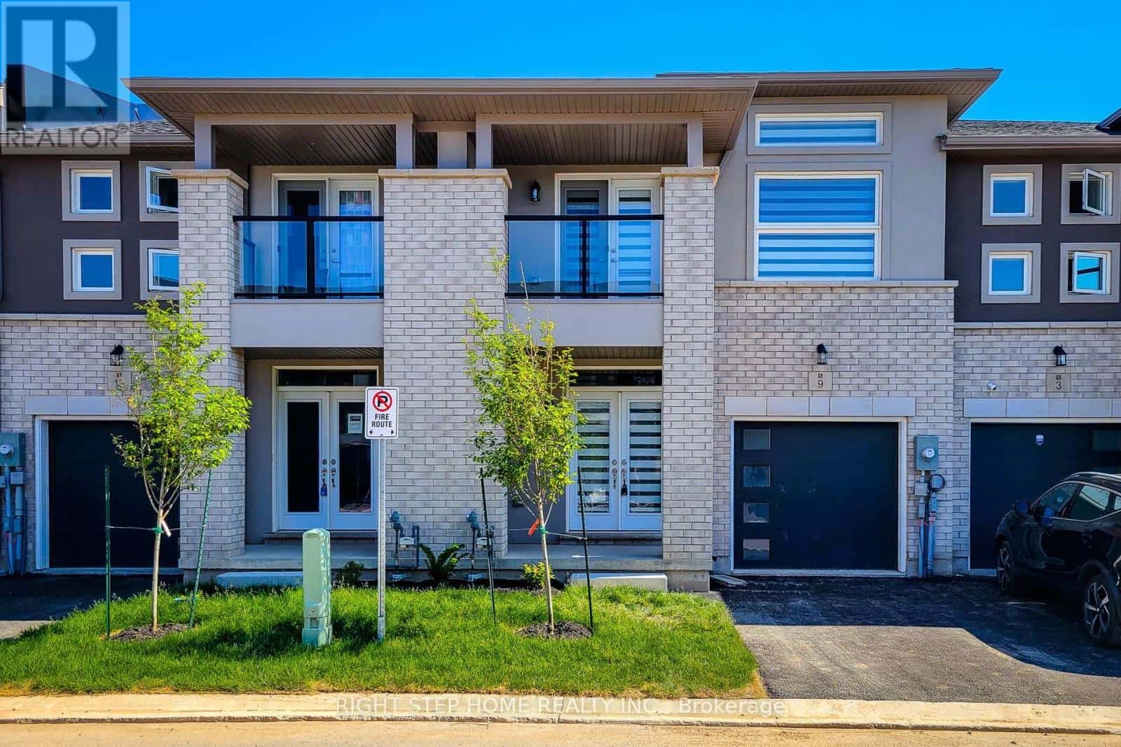 9 MANN TRAIL — Welland (N. Welland) - Photo 3 of 44