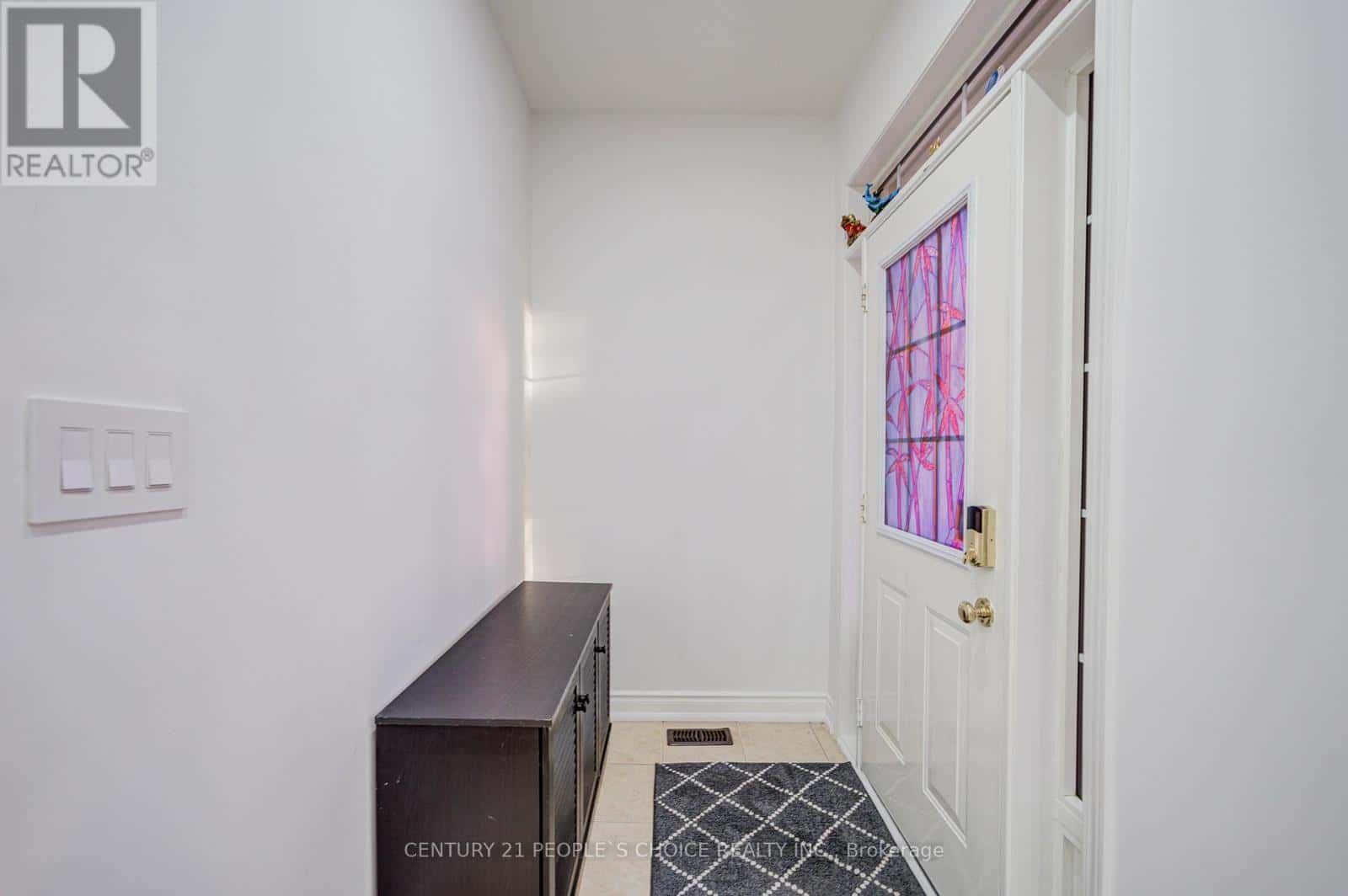 25 DWYER DRIVE — Brampton (Gore Industrial North) - Photo 5 of 50