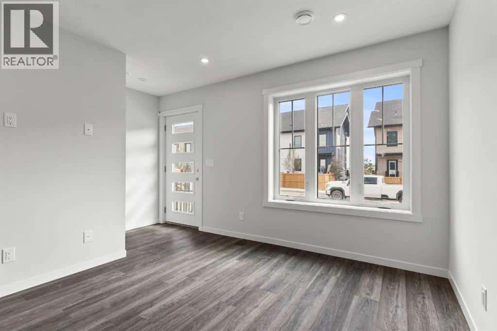 Calgary — Calgary - Photo 5 of 28