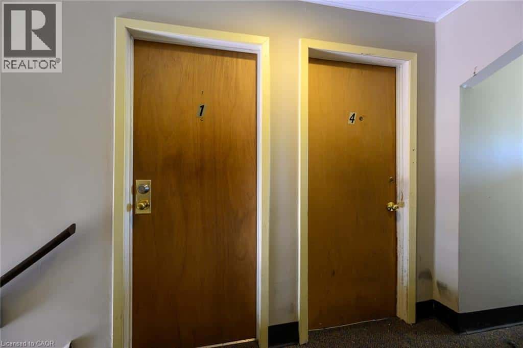 944 KING Street W — Hamilton - Photo 2 of 35