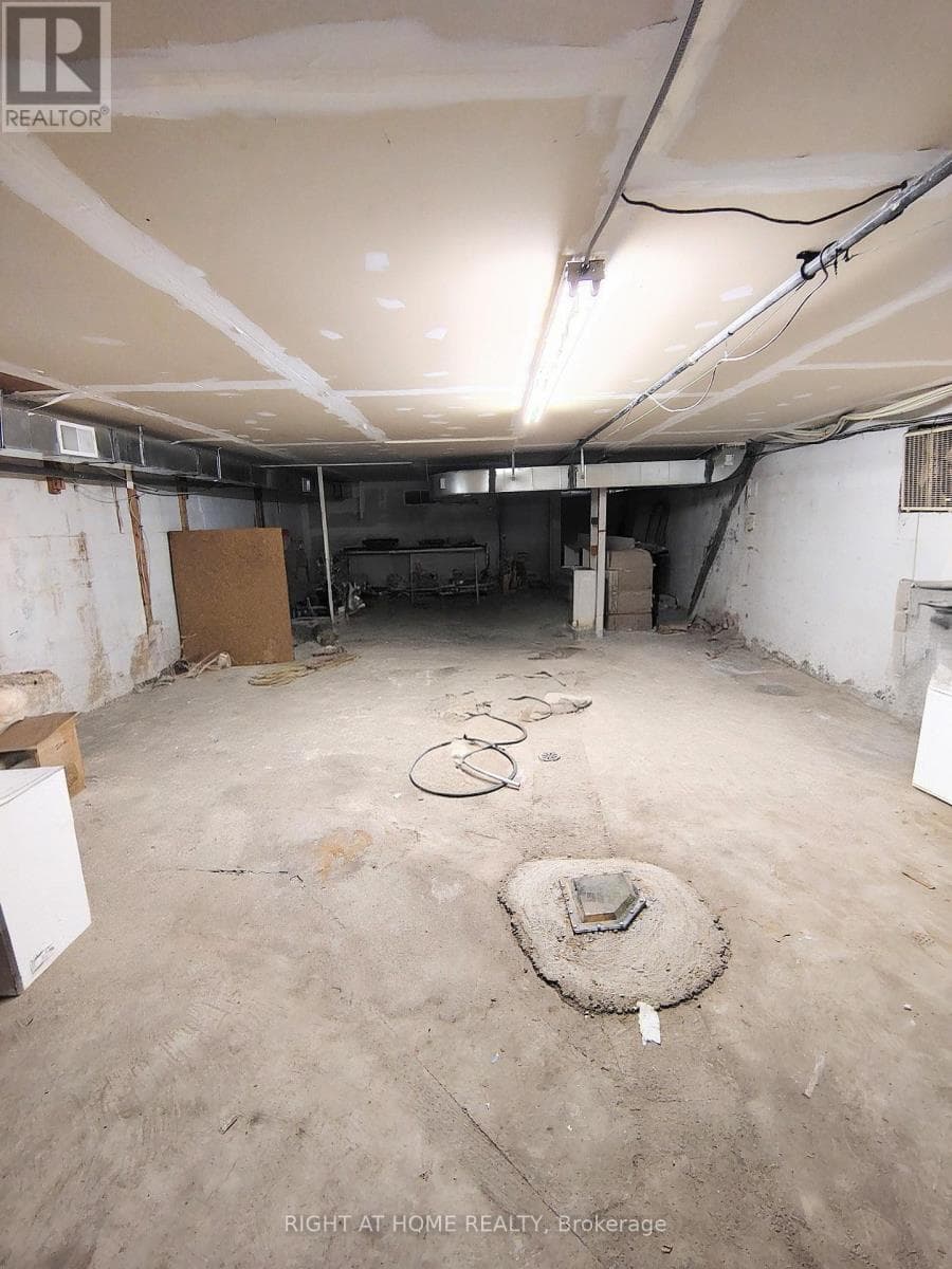 Toronto (Dovercourt-Wallace Emerson-Junction) — Toronto (Dovercourt-Wallace Emerson-Junction) - Main photo