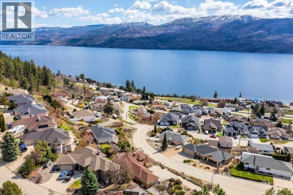 Peachland — Peachland - Main photo
