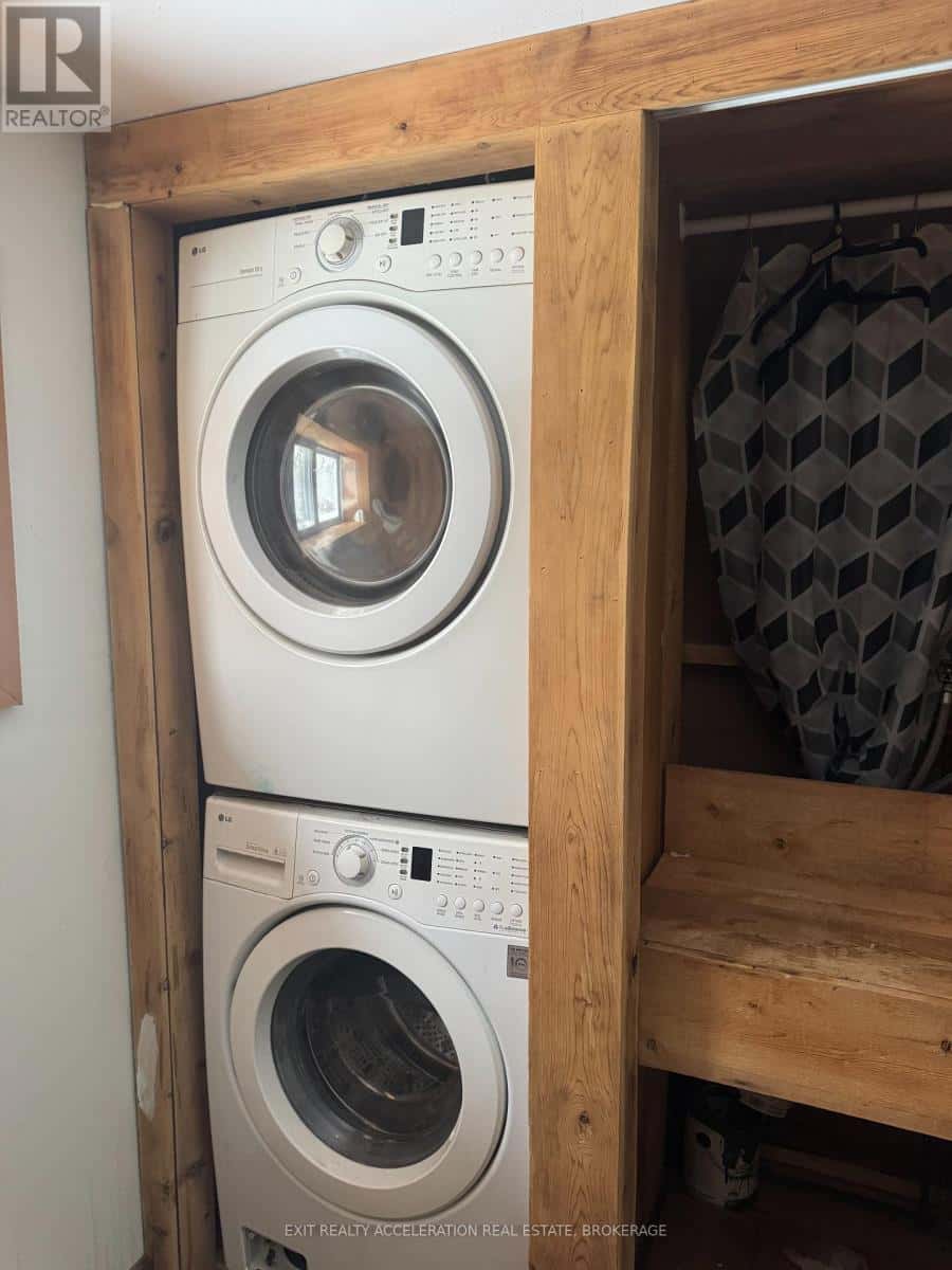 Carlow/Mayo (Mayo Ward) — Carlow/Mayo (Mayo Ward) - Photo 5 of 11