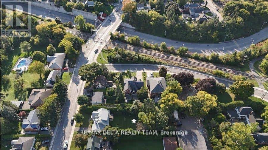 Ottawa — Ottawa - Photo 3 of 18