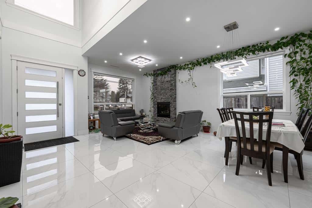 Surrey — Surrey - Photo 3 of 30