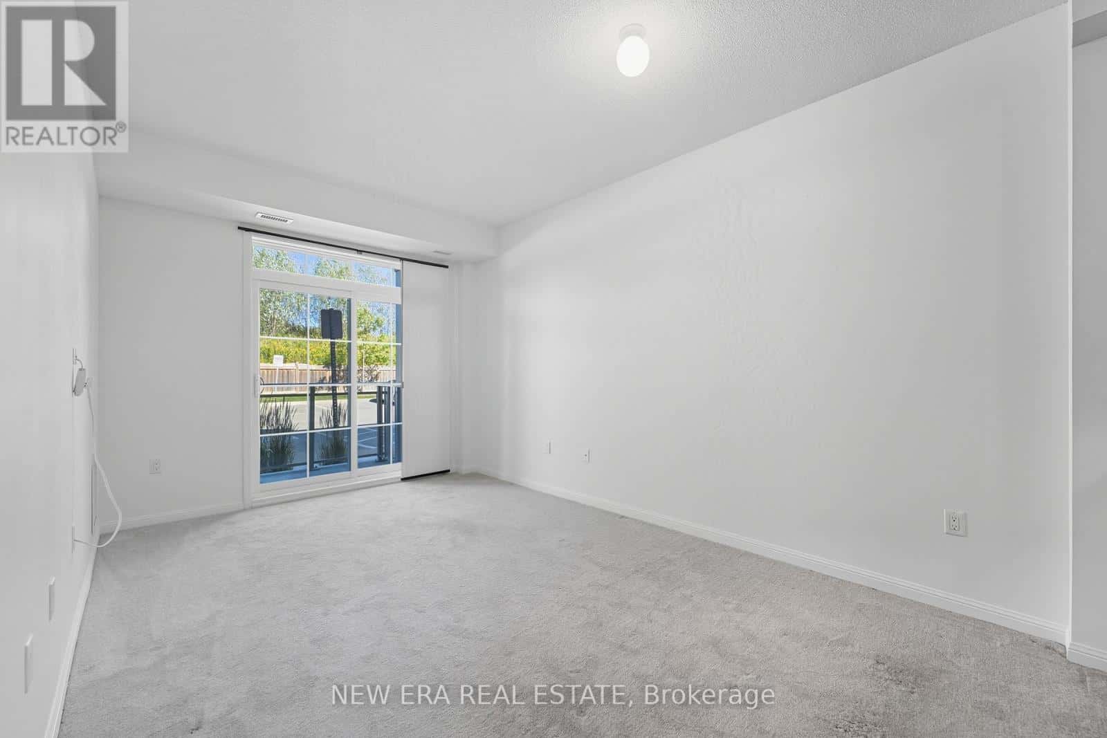 120 - 80 ASPEN SPRINGS DRIVE — Clarington (Bowmanville), Ontario - Photo 2 of 34