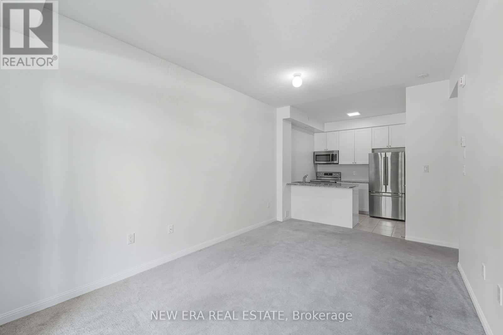 120 - 80 ASPEN SPRINGS DRIVE — Clarington (Bowmanville), Ontario - Photo 3 of 34