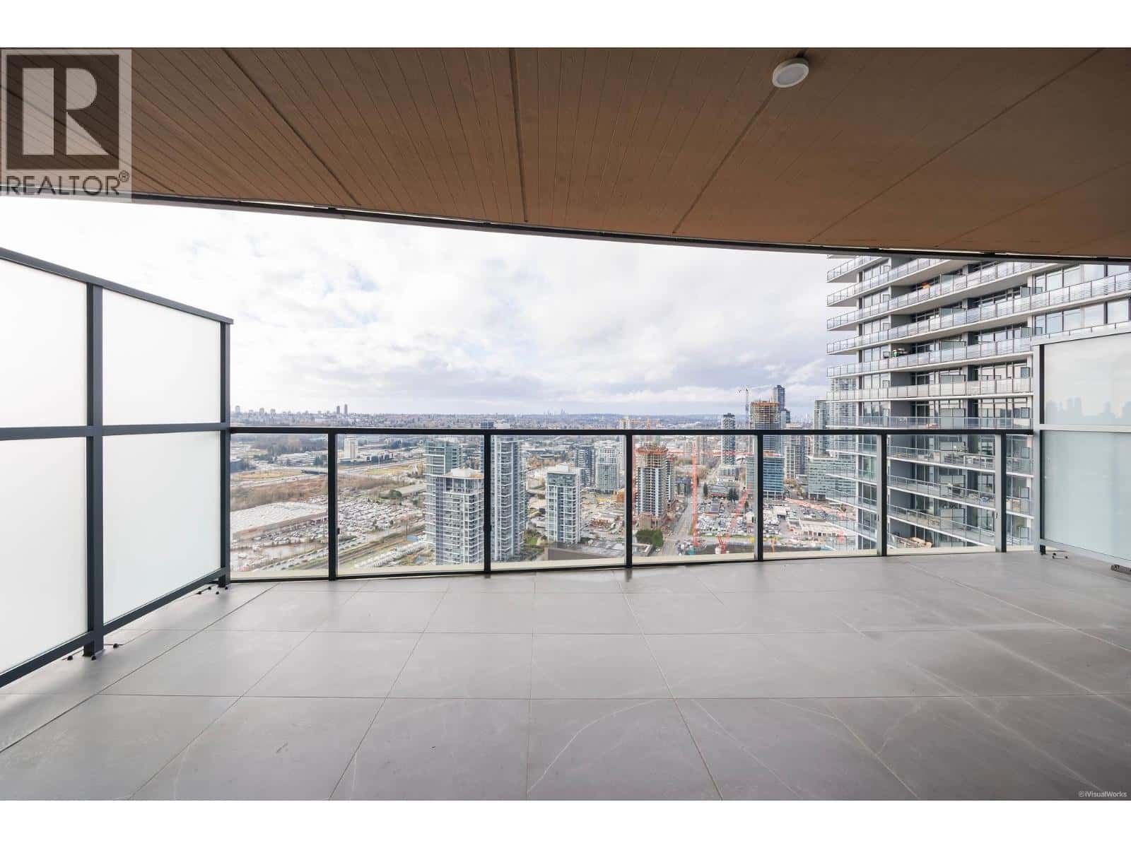 3901 4880 LOUGHEED HIGHWAY — Burnaby - Photo 4 of 21