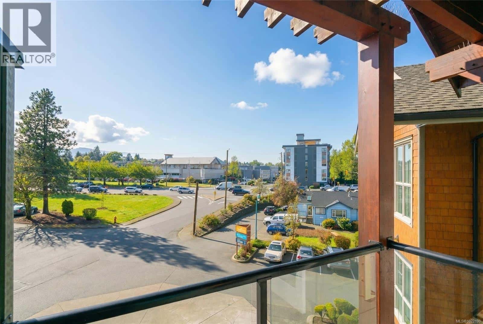 Courtenay — Courtenay - Photo 4 of 35