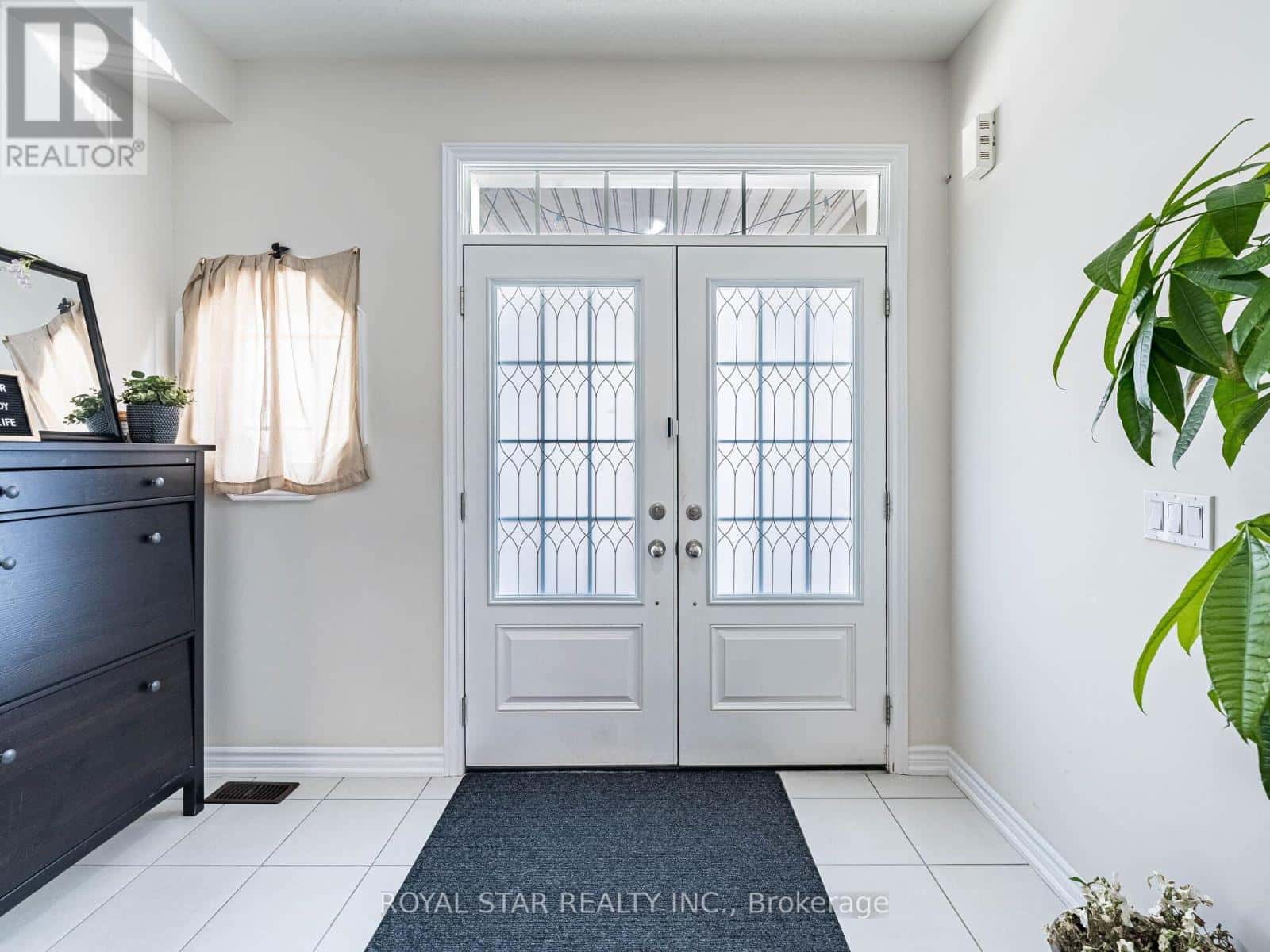 178 NEWHOUSE BOULEVARD — Caledon - Photo 4 of 50