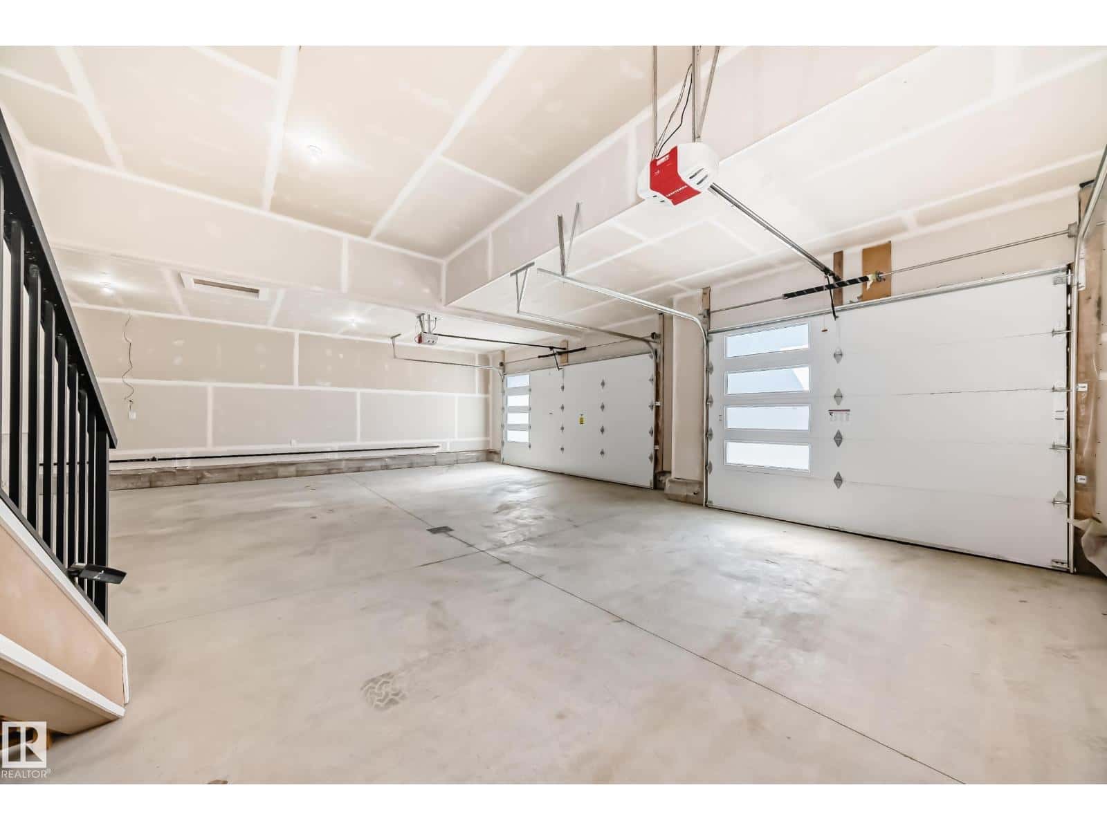 5928 32 ST NE — Rural Leduc County - Photo 2 of 58