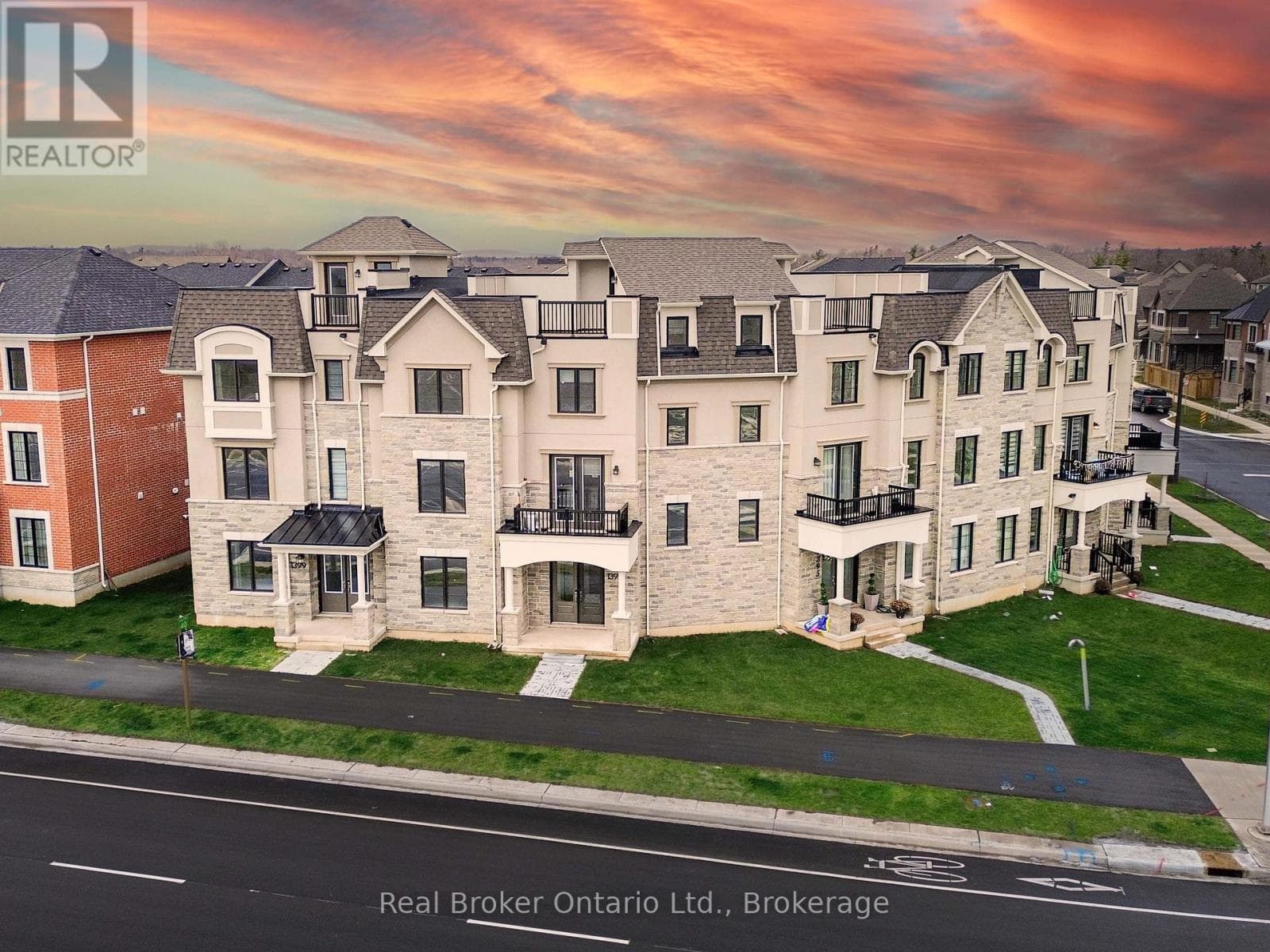 1397 WILLIAM HALTON PARKWAY — Oakville (NW Northwest), Ontario - Main photo