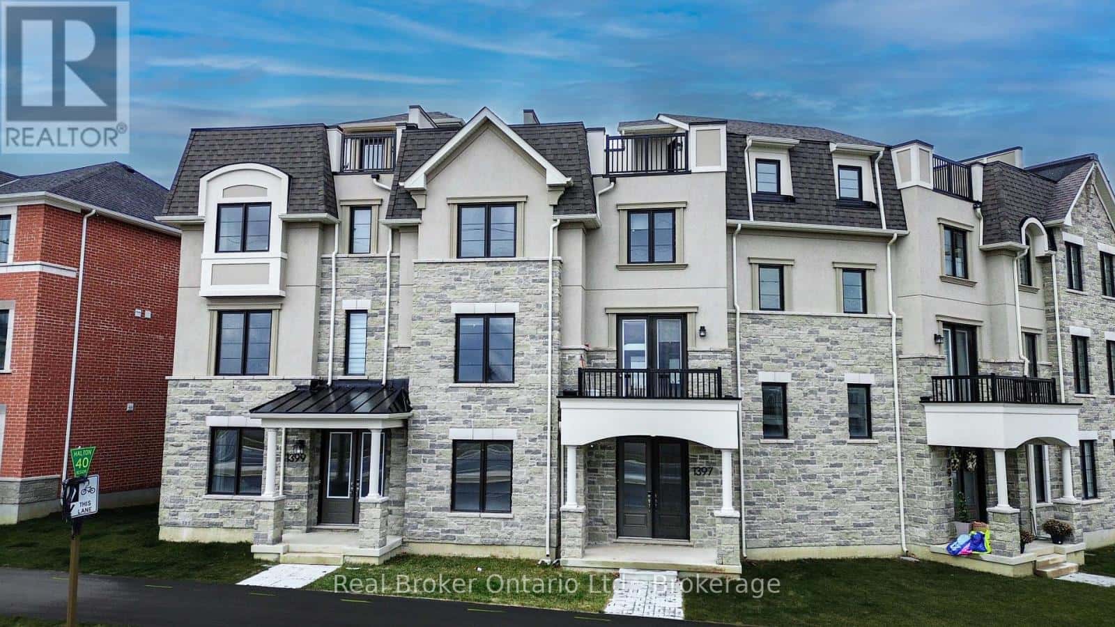 1397 WILLIAM HALTON PARKWAY — Oakville (NW Northwest), Ontario - Photo 2 of 35