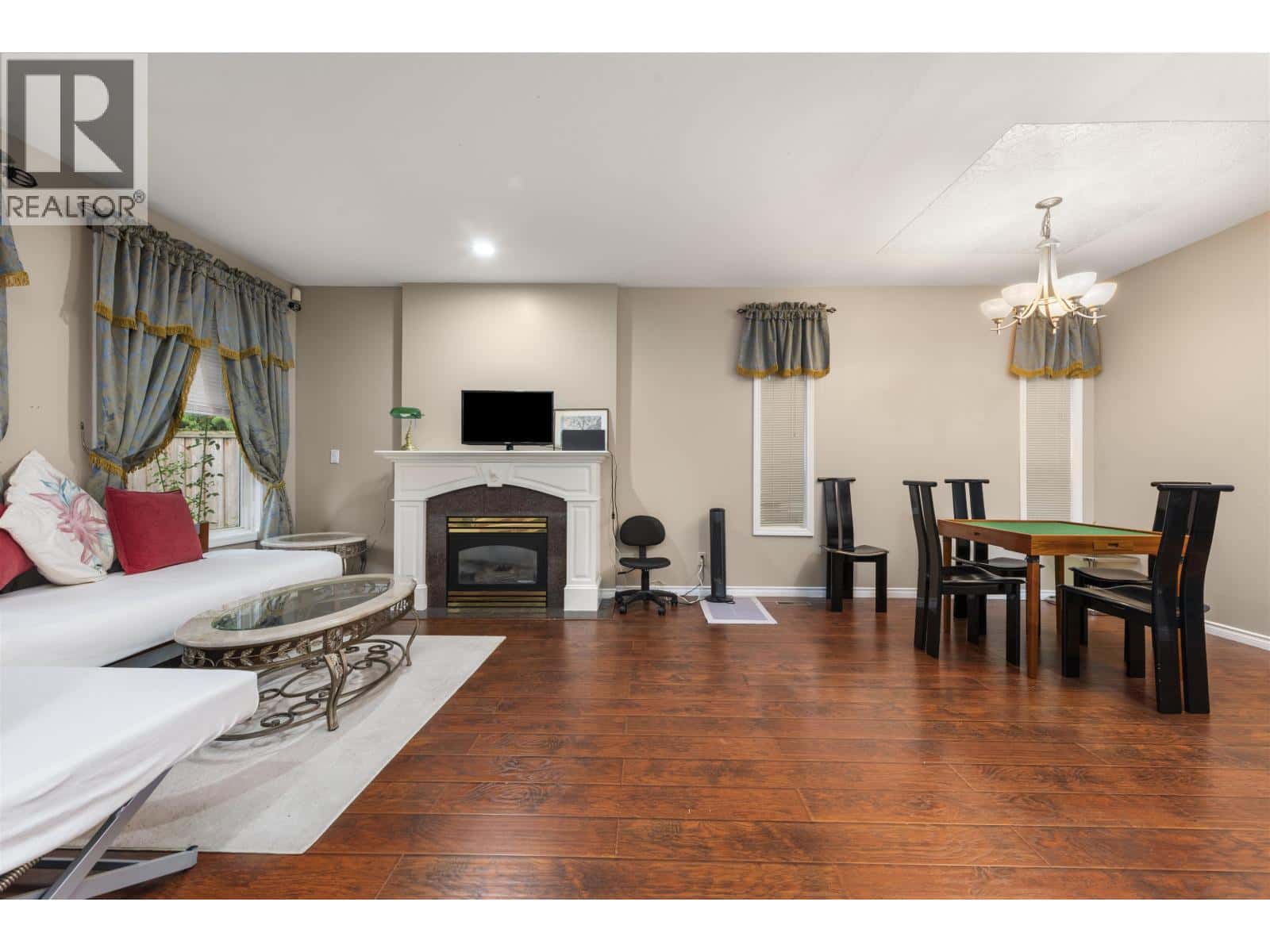 Richmond — Richmond - Photo 5 of 38