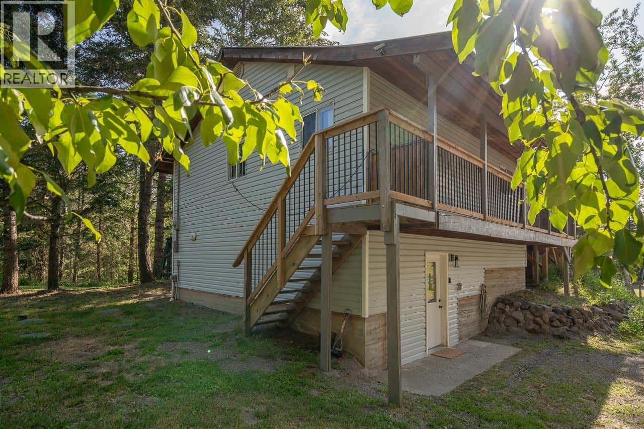 108 Mile Ranch — 108 Mile Ranch - Photo 2 of 40