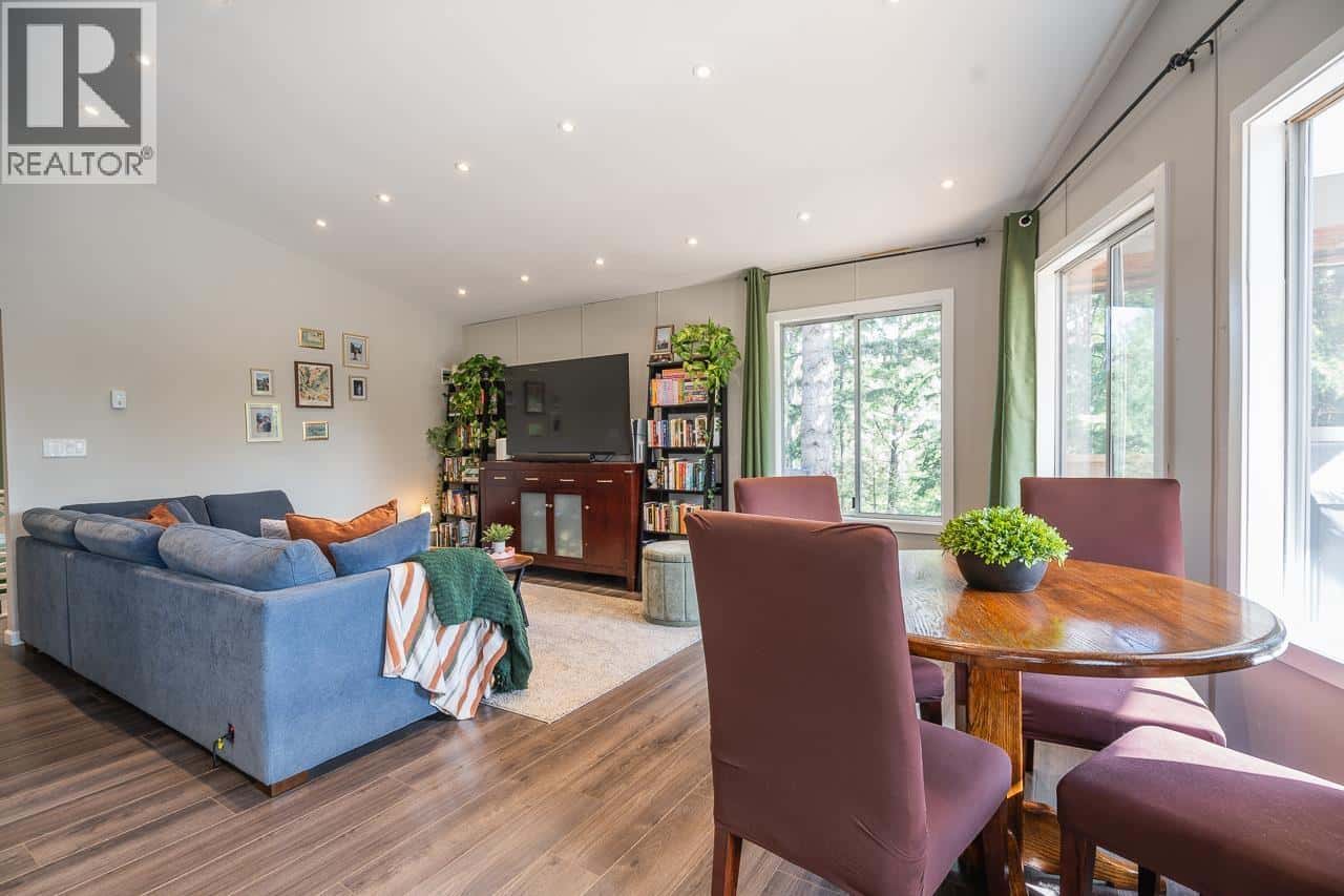 108 Mile Ranch — 108 Mile Ranch - Photo 3 of 40