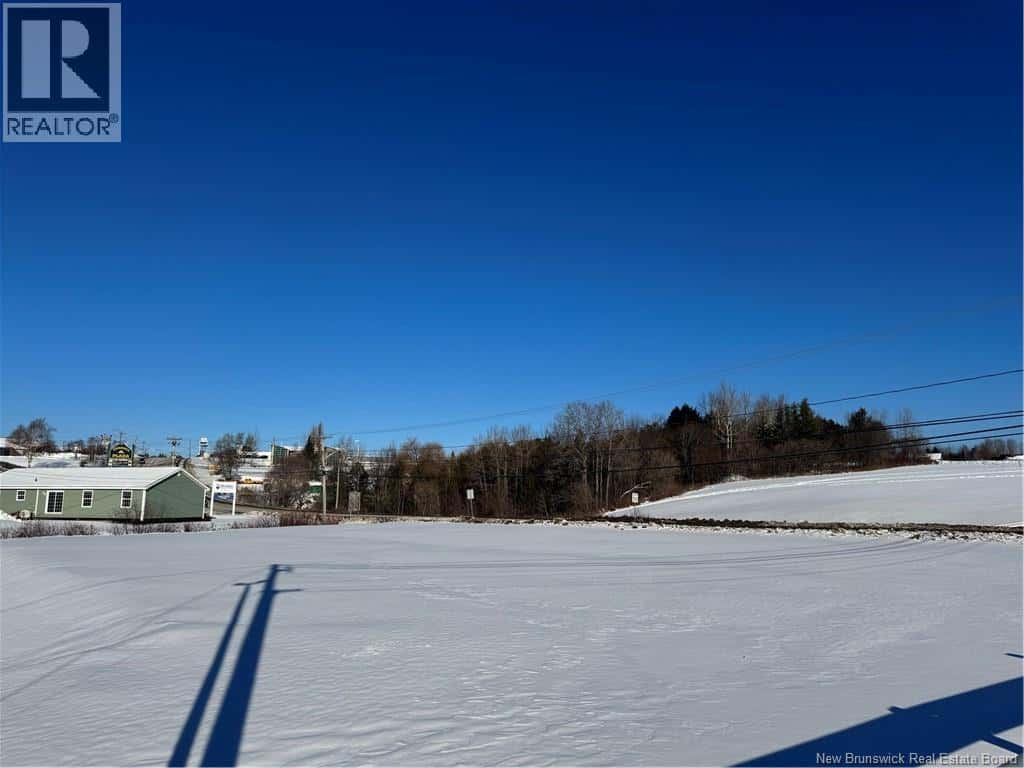 Woodstock — Woodstock - Photo 2 of 7