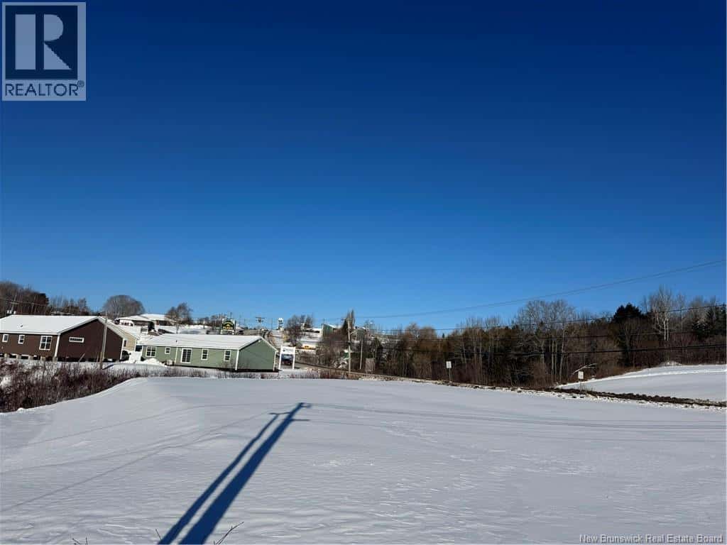 Woodstock — Woodstock - Photo 4 of 7