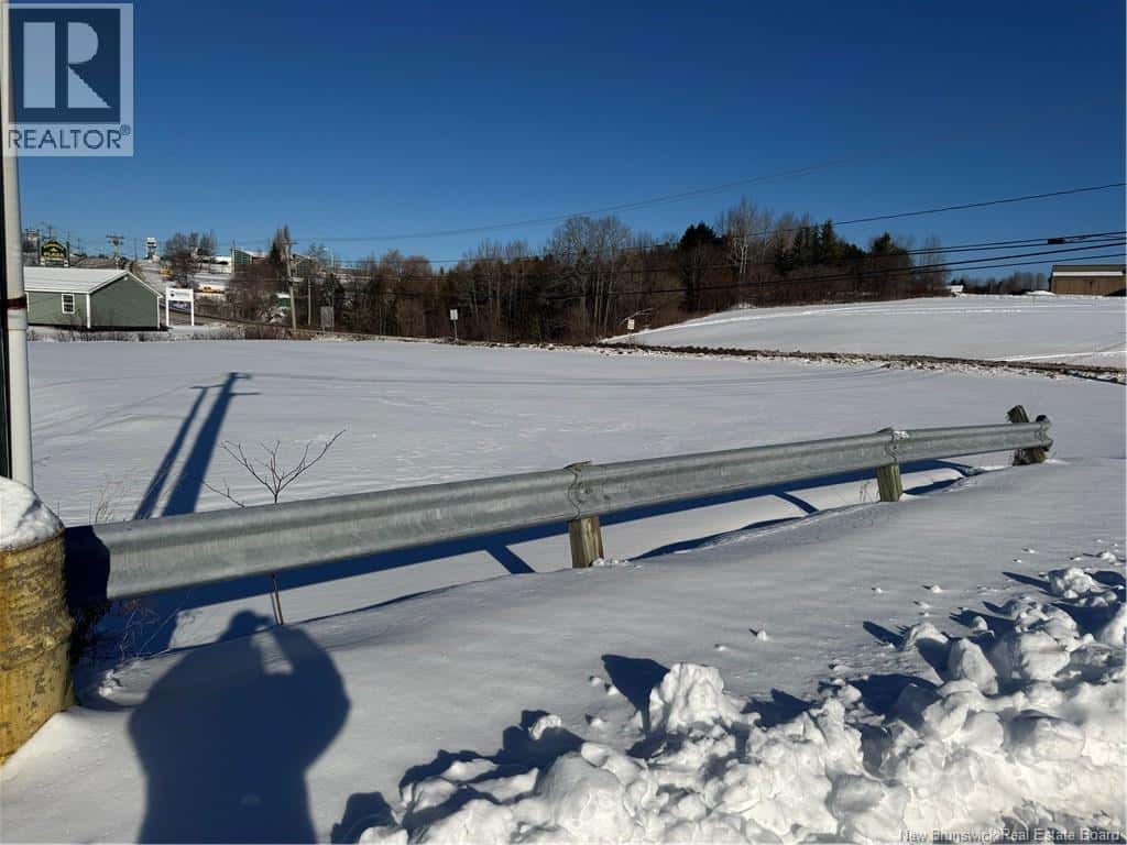 Woodstock — Woodstock - Photo 2 of 7