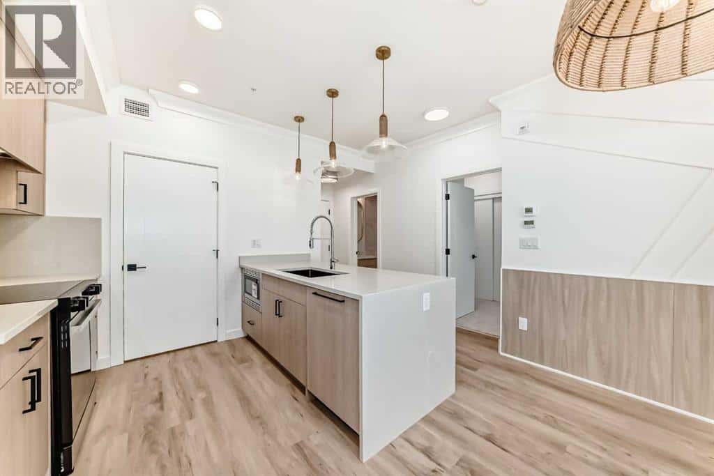 1319, 4270 Norford Avenue NW — Calgary - Photo 5 of 40