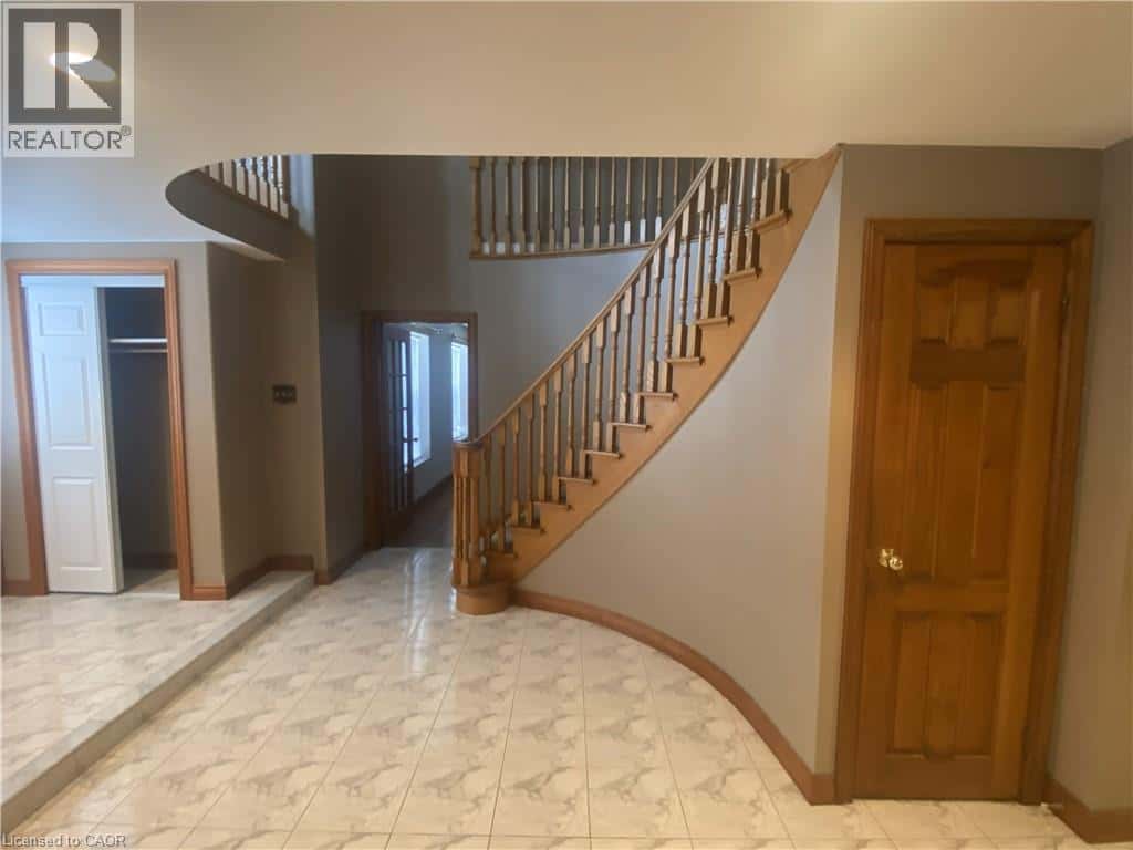 Stoney Creek — Stoney Creek - Photo 5 of 30