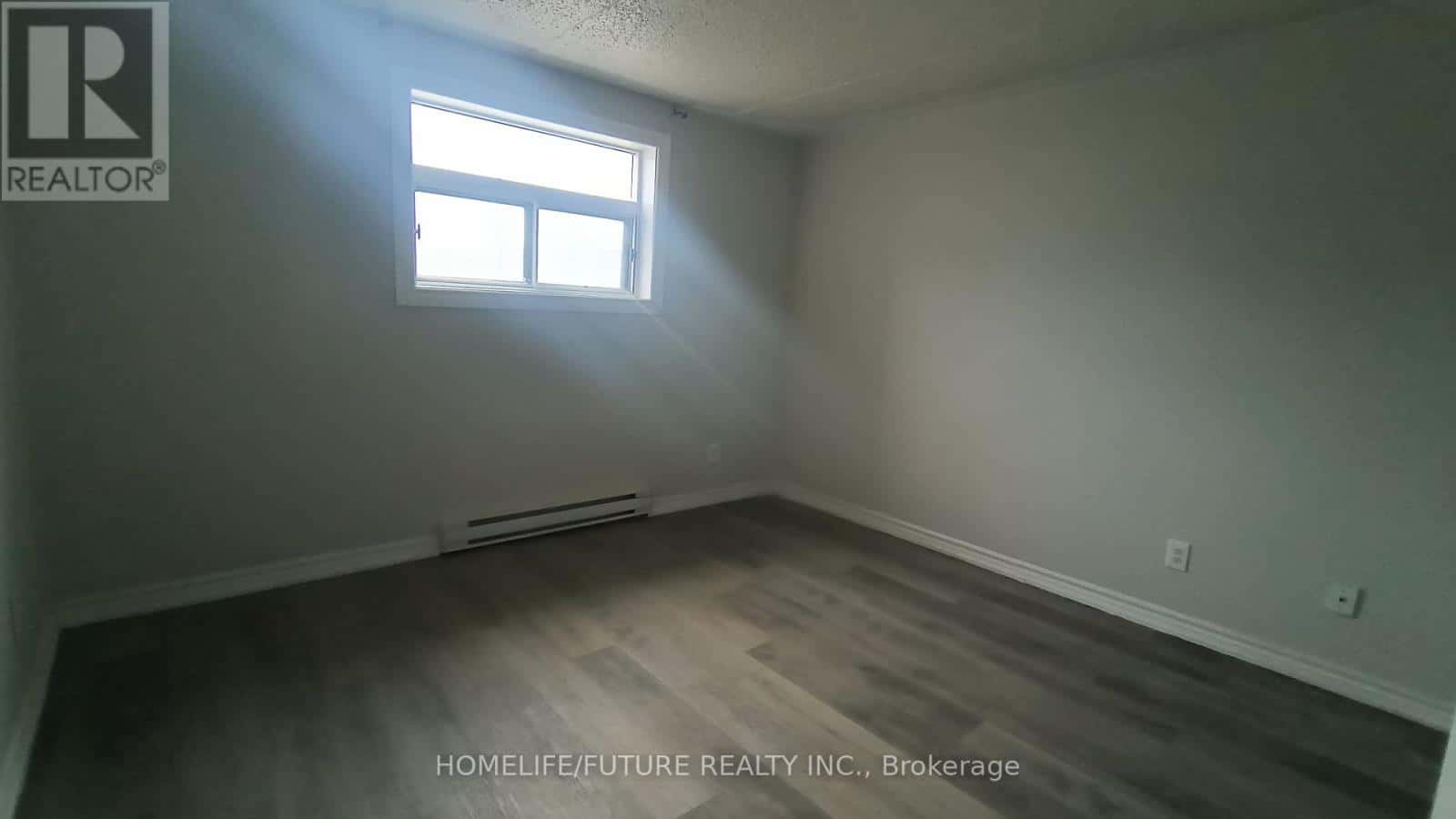 Oshawa (Farewell) — Oshawa (Farewell) - Photo 3 of 8