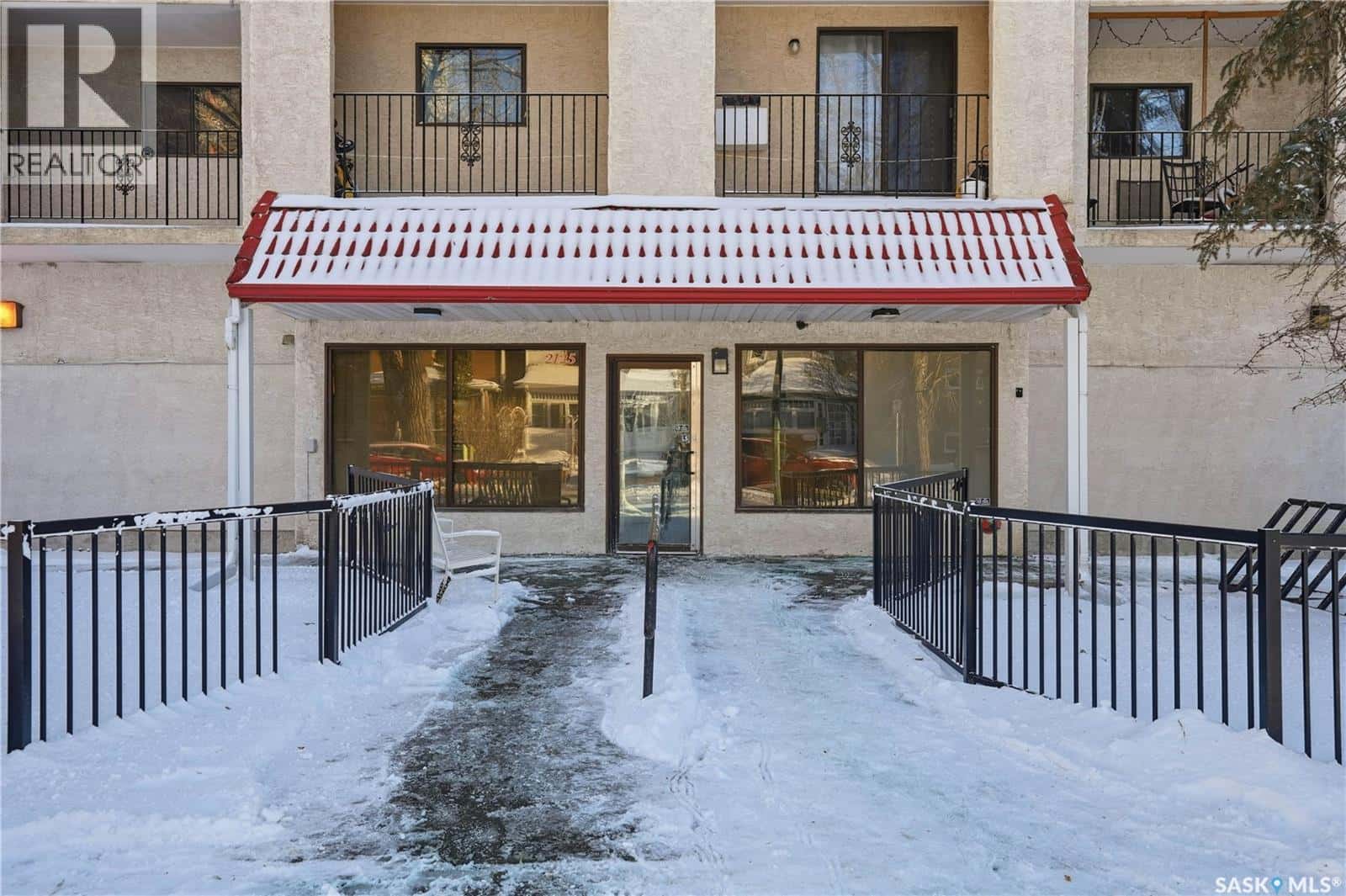 102 2125 OSLER STREET — Regina, Saskatchewan - Photo 3 of 25