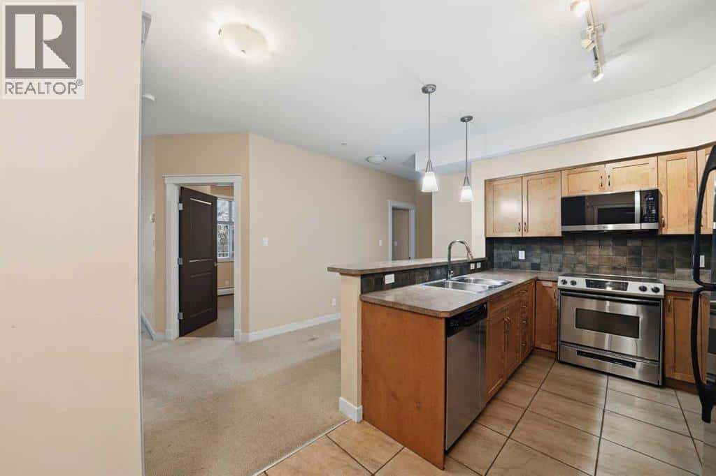 207, 100 Lakeway Boulevard — Sylvan Lake, Alberta - Photo 3 of 18