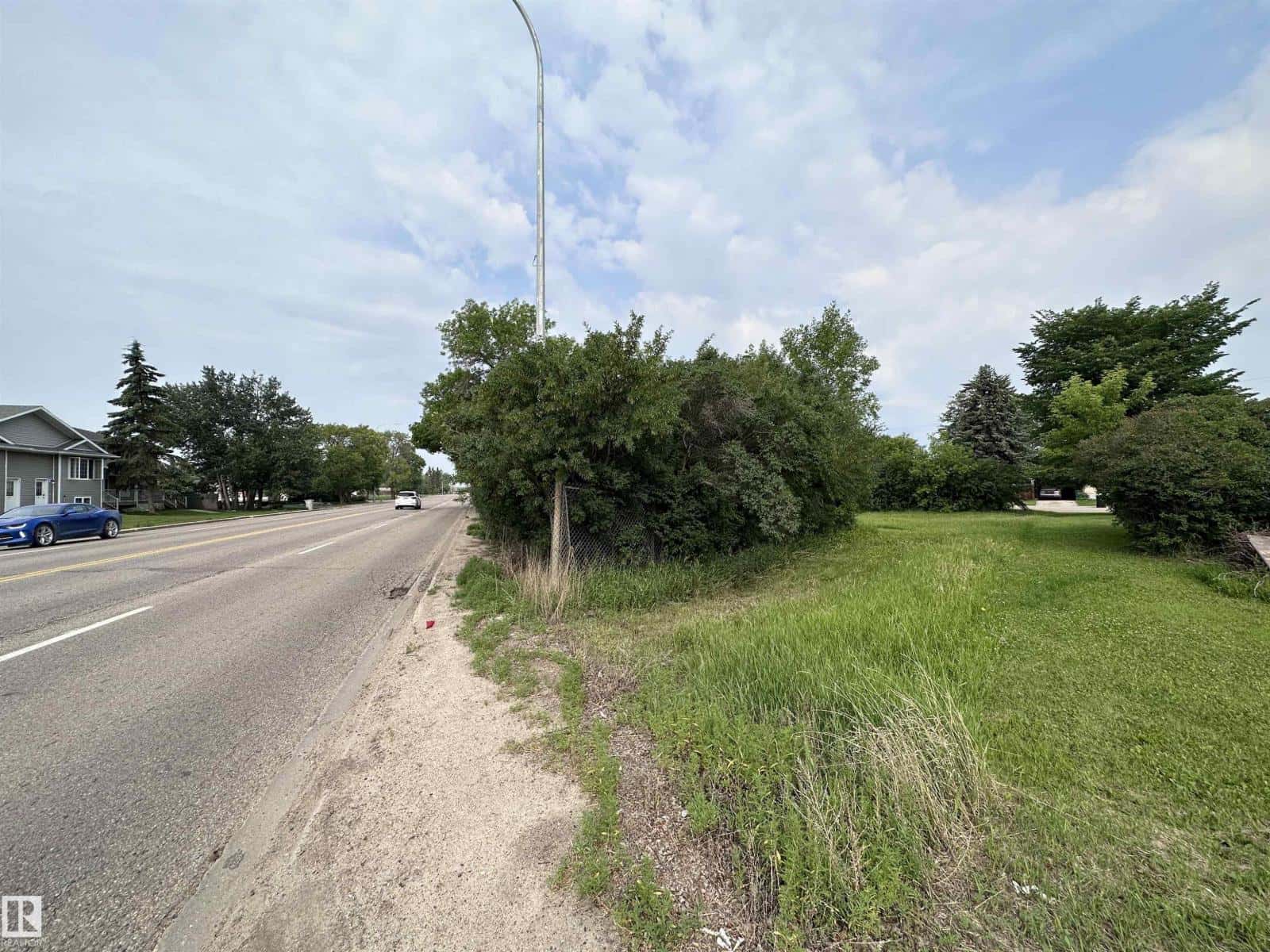 9819 105 ST — Westlock, Alberta - Photo 5 of 15