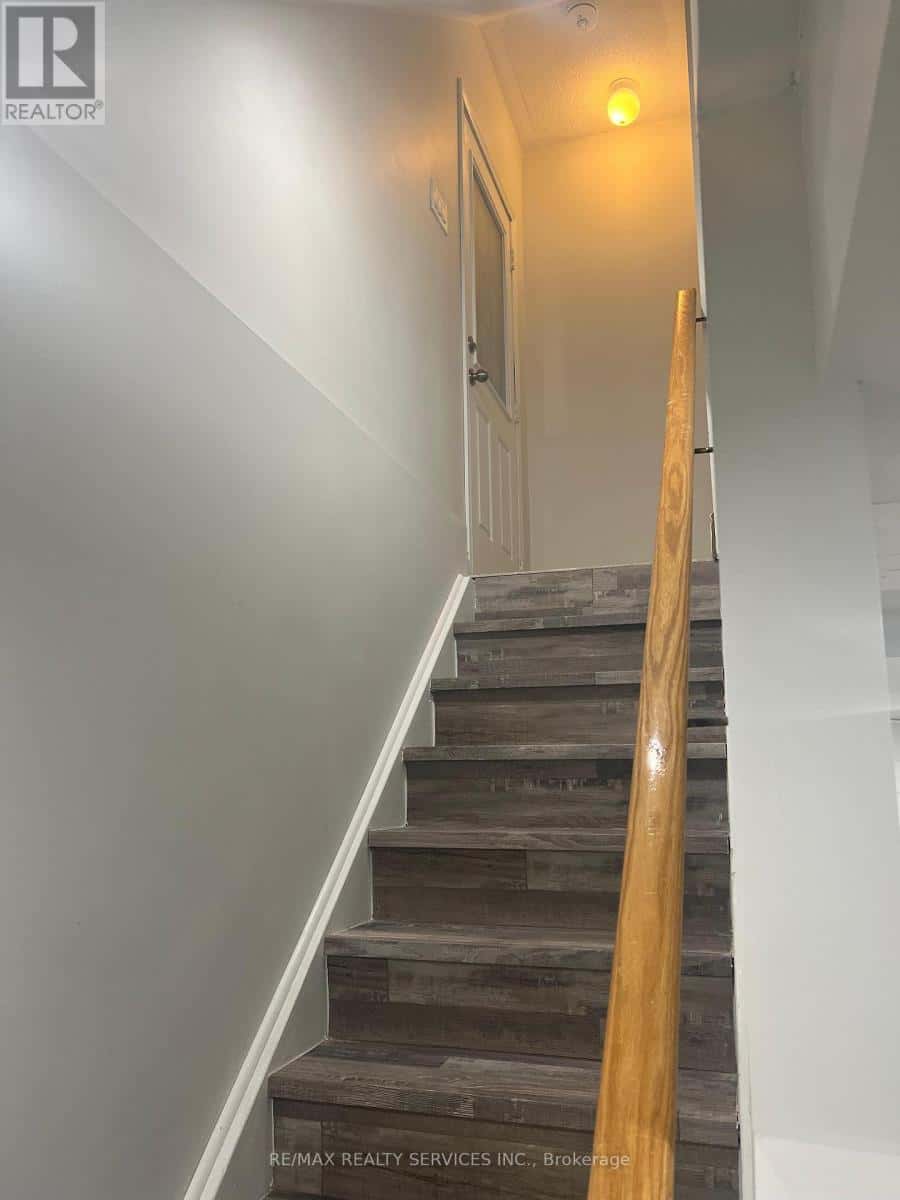 Brampton (Credit Valley) — Brampton (Credit Valley) - Photo 2 of 10