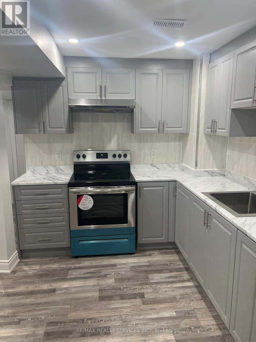 Brampton (Credit Valley) — Brampton (Credit Valley) - Photo 5 of 10