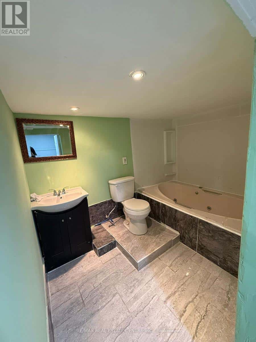 125 DAVIS STREET — Thorold (Allanburg/Thorold South) - Photo 3 of 11