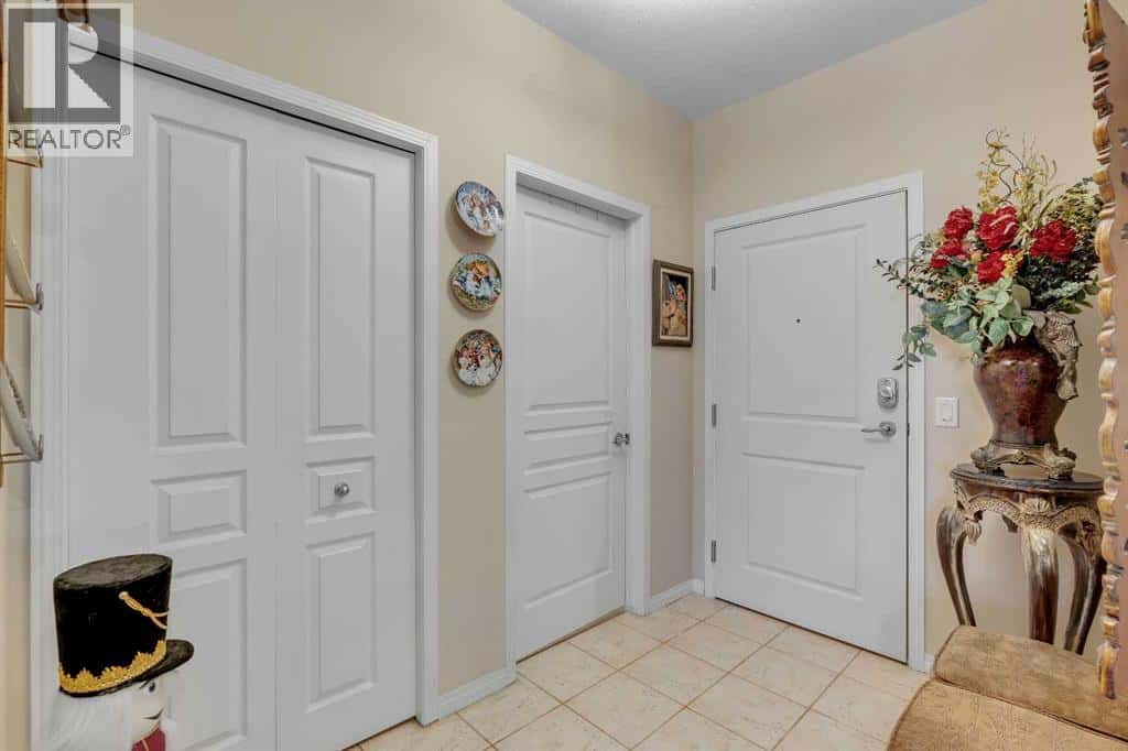 Calgary — Calgary - Photo 4 of 34