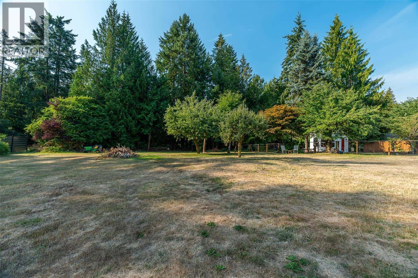 1405 Fisher Rd — Cobble Hill, British Columbia - Photo 4 of 46