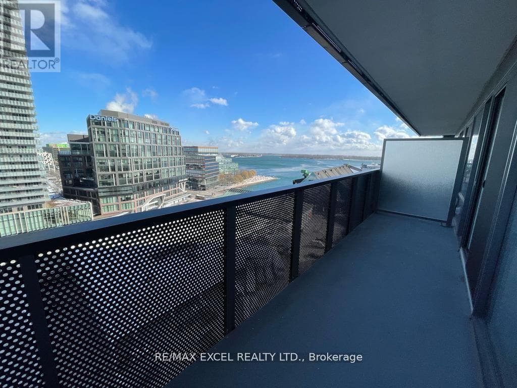 Toronto (Waterfront Communities) — Toronto (Waterfront Communities) - Main photo